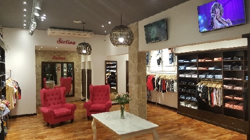 GAF se pone a la moda y recibe a la franquicia SIXTINA JEANS